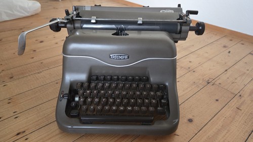 Triumph matura schreibmaschine - triumph,