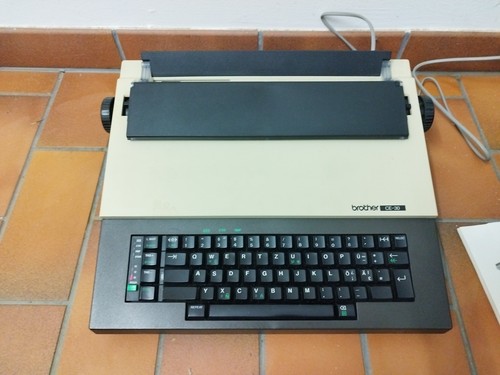 Brother schreibmaschine - ce-30,